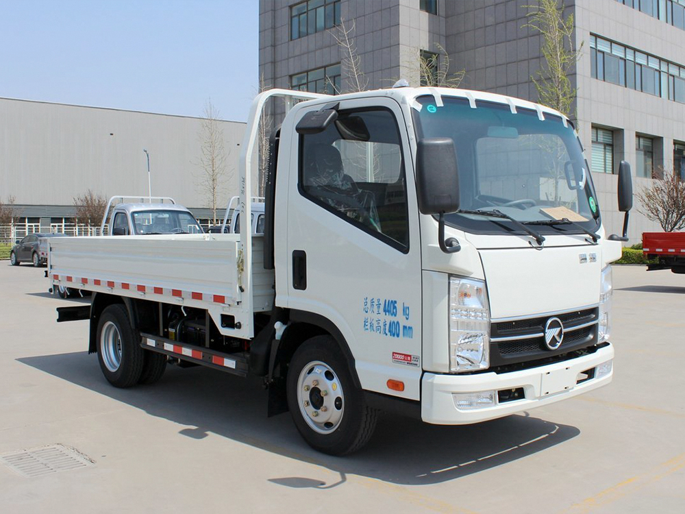 凯马1900栏板车