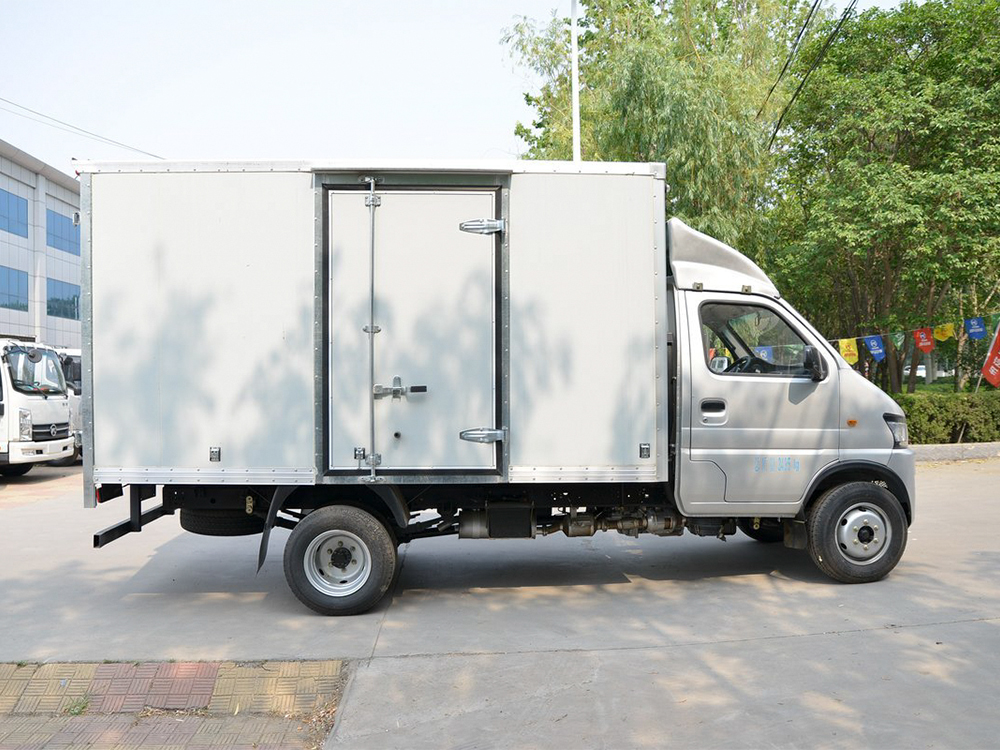 凯马1600厢货车