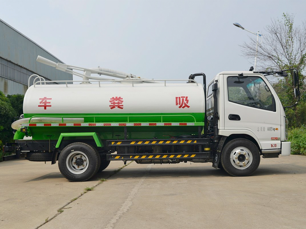 凯马1820吸粪车