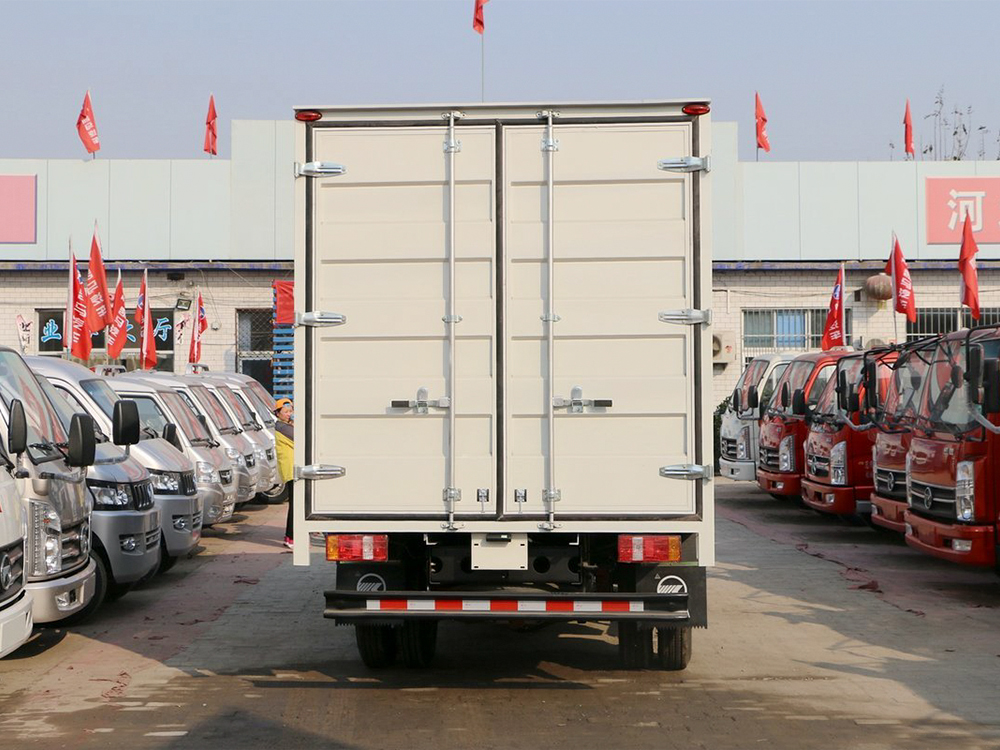 凯马1820厢货车