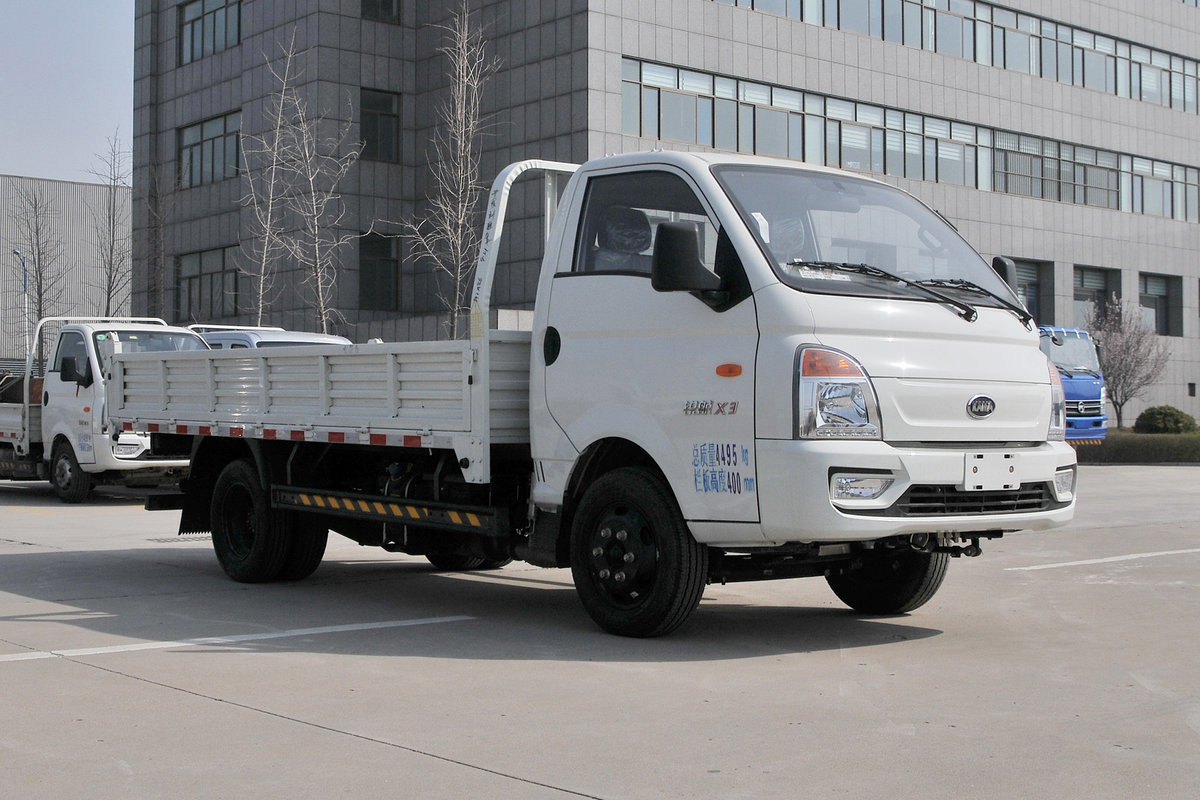 KAMA 1750 Dump Truck