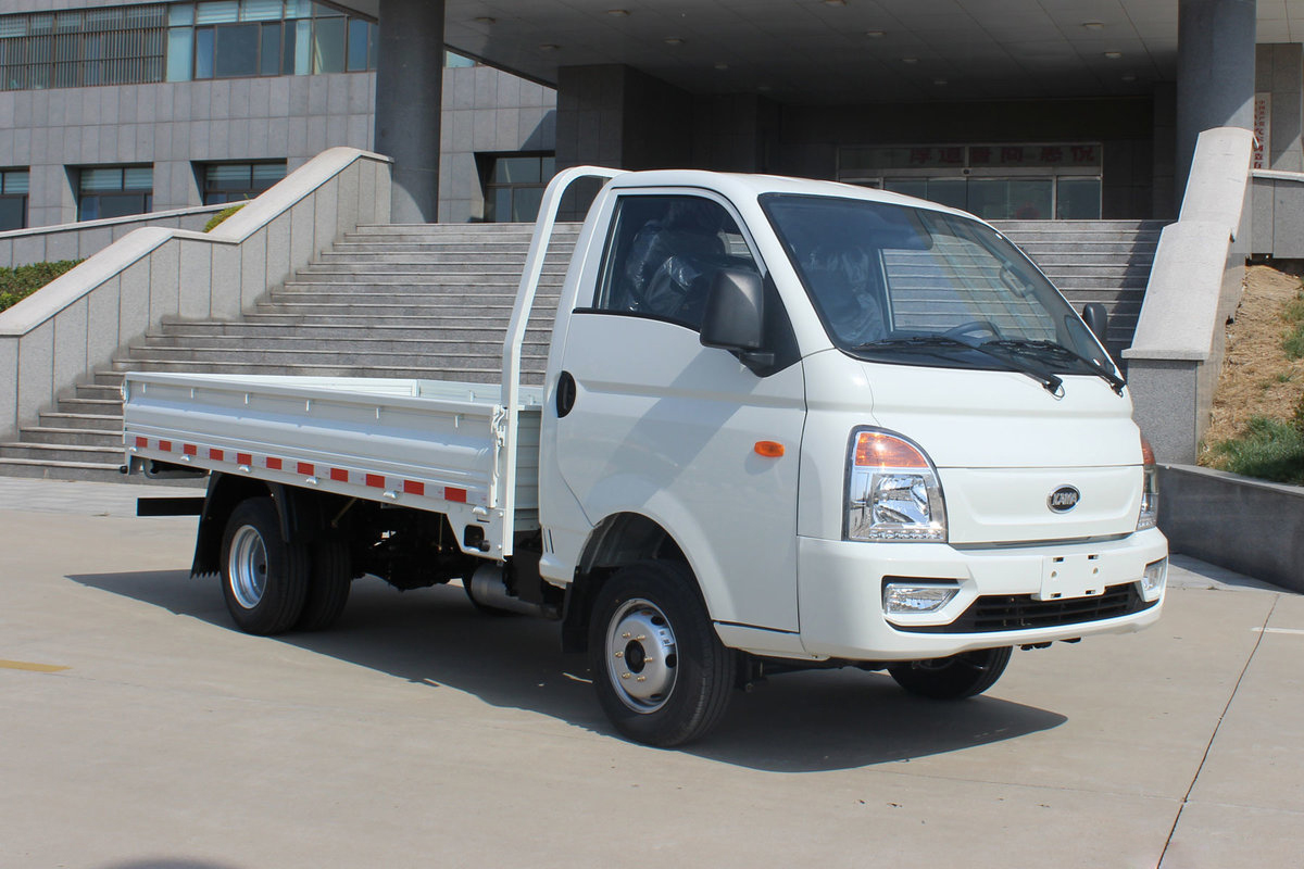 KAMA 1750 Single Cabin Cargo Truck